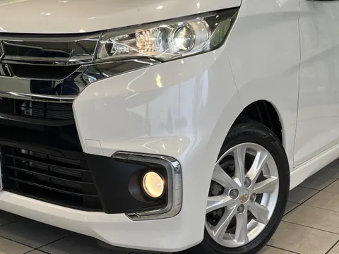 Mitsubishi eK Custom