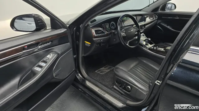 Genesis G90 (EQ900)