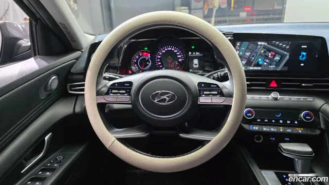 Hyundai Elantra (Avante)