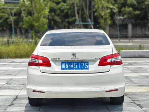 Peugeot 408