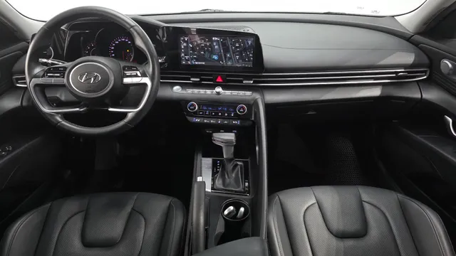 Hyundai Elantra (Avante)