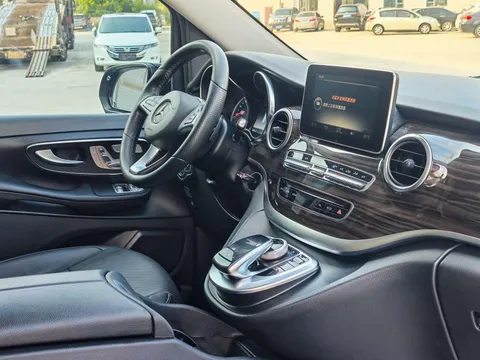 Mercedes-Benz V-Class