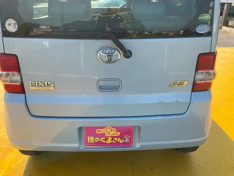Toyota Pixis Space