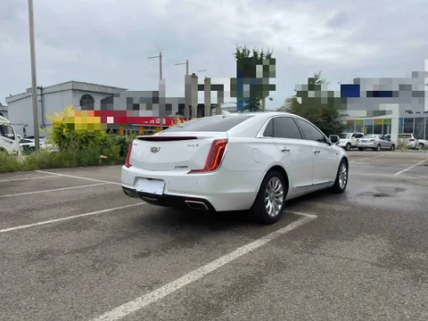 Cadillac XTS