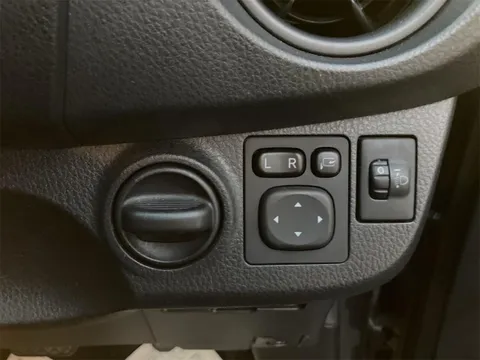 Toyota Yaris (Vitz)