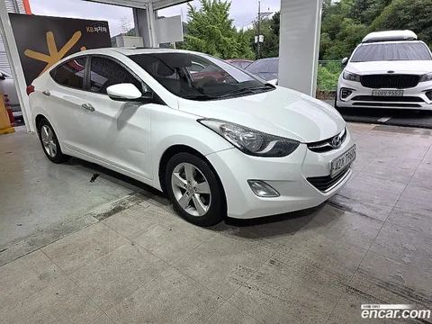 Hyundai Elantra (Avante)
