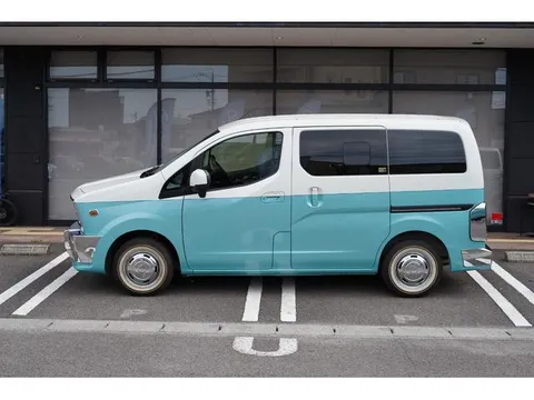 Nissan Vanette