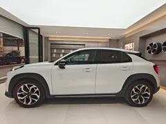 Lynk & Co Lynk & Co 02