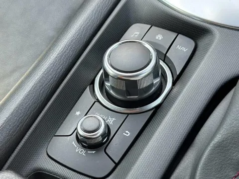 Mazda MX-5 (Roadster)