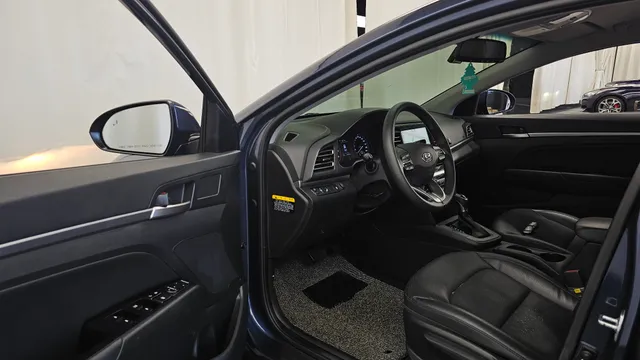 Hyundai Elantra (Avante)