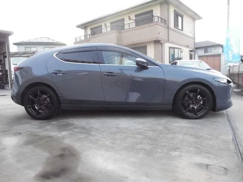 Mazda MAZDA3 Fastback