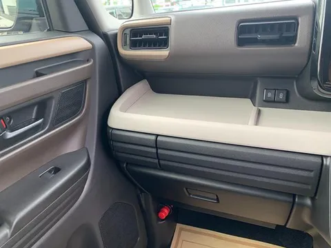 Suzuki Spacia