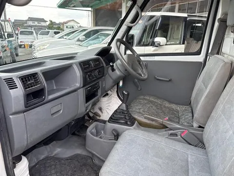 Nissan Clipper Truck