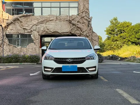 Chery Arrizo 5