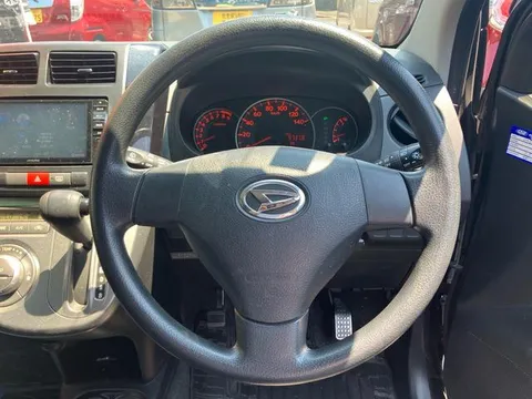 Daihatsu Mira Custom