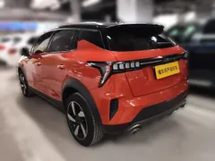 Lynk & Co Lynk & Co 06