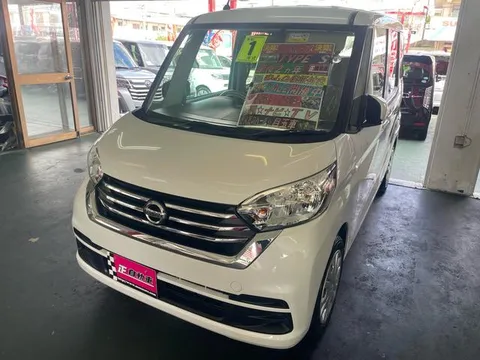 Nissan Dayz Roox