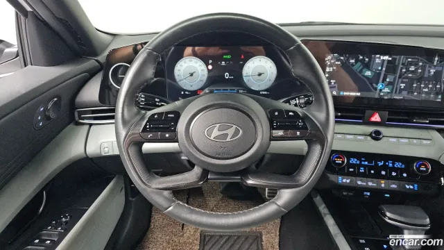 Hyundai Elantra (Avante)