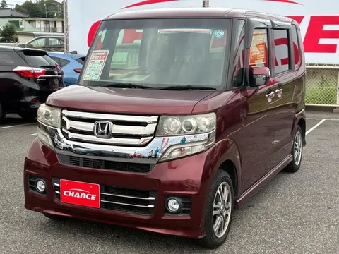 Honda N-BOX Custom
