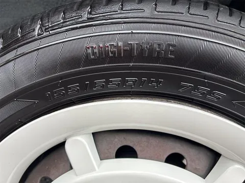 Daihatsu Mira Tocot