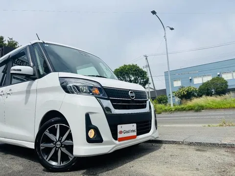 Nissan Dayz Roox