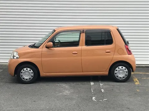 Daihatsu Esse