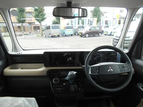 Mitsubishi Delica Mini