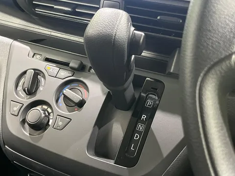 Mitsubishi eK X