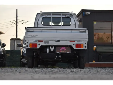 Mitsubishi Minicab Truck