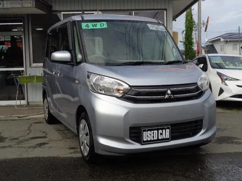 Mitsubishi eK Space
