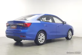 Roewe i5