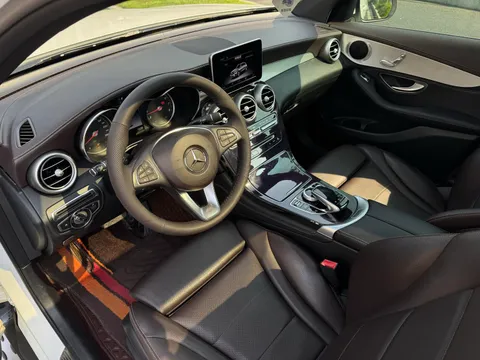 Mercedes-Benz Mercedes-Benz GLC