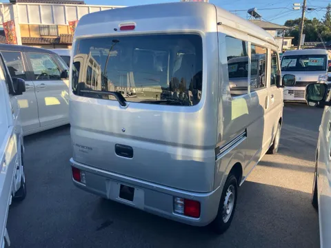 Mitsubishi Minicab Van