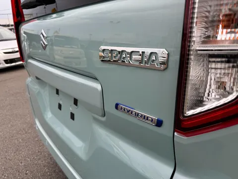 Suzuki Spacia