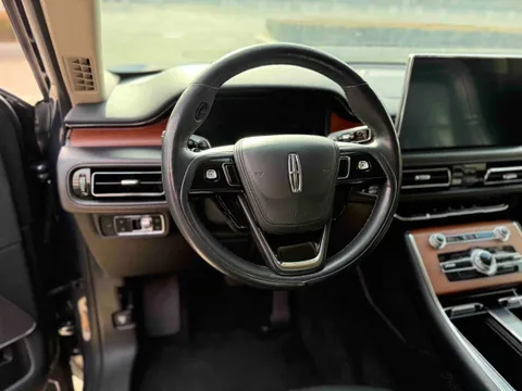 Lincoln Aviator