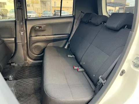 Toyota bB