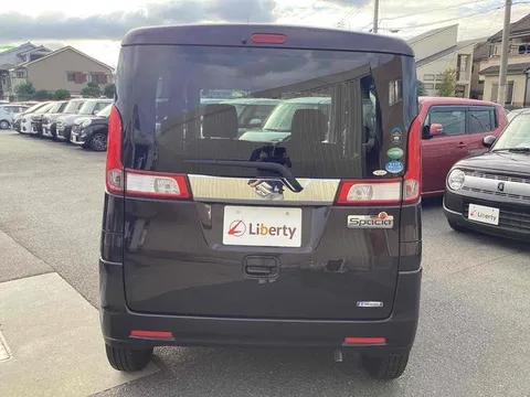 Suzuki Spacia
