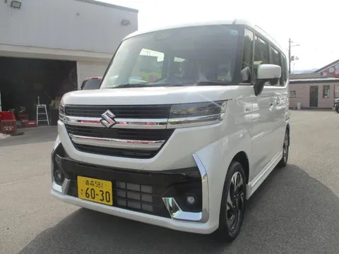 Suzuki Spacia Custom