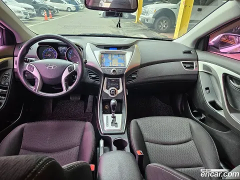 Hyundai Elantra (Avante)