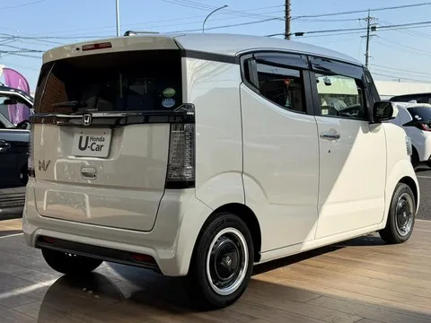 Honda N-BOX Slash