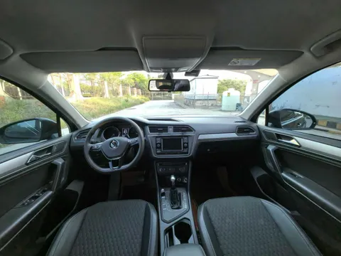 Volkswagen Tiguan L
