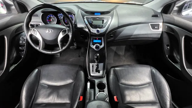 Hyundai Elantra (Avante)