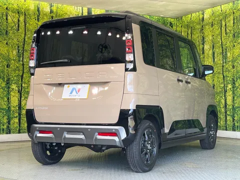 Mitsubishi Delica Mini