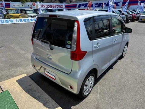 Mitsubishi eK Wagon
