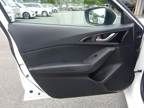 Mazda Axela Sport
