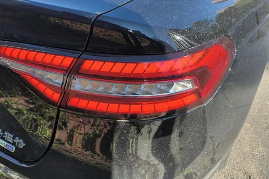 Ford Taurus