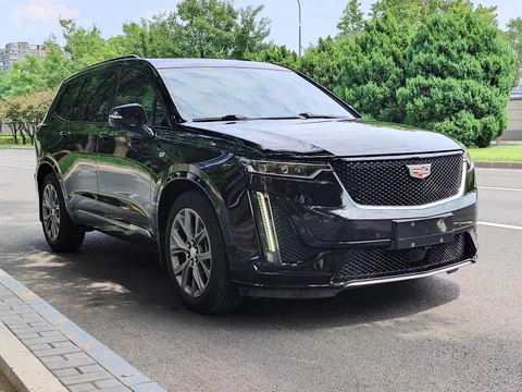 Cadillac XT6