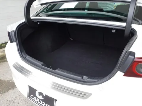 Mazda MAZDA3 Sedan