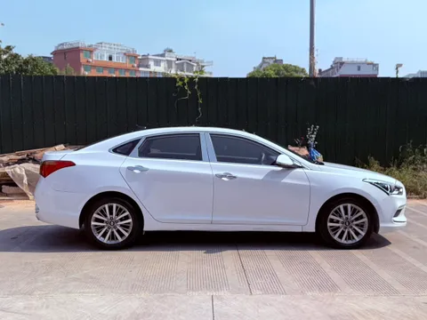 Hyundai Mistra