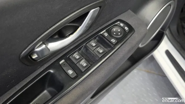 Renault SM3
